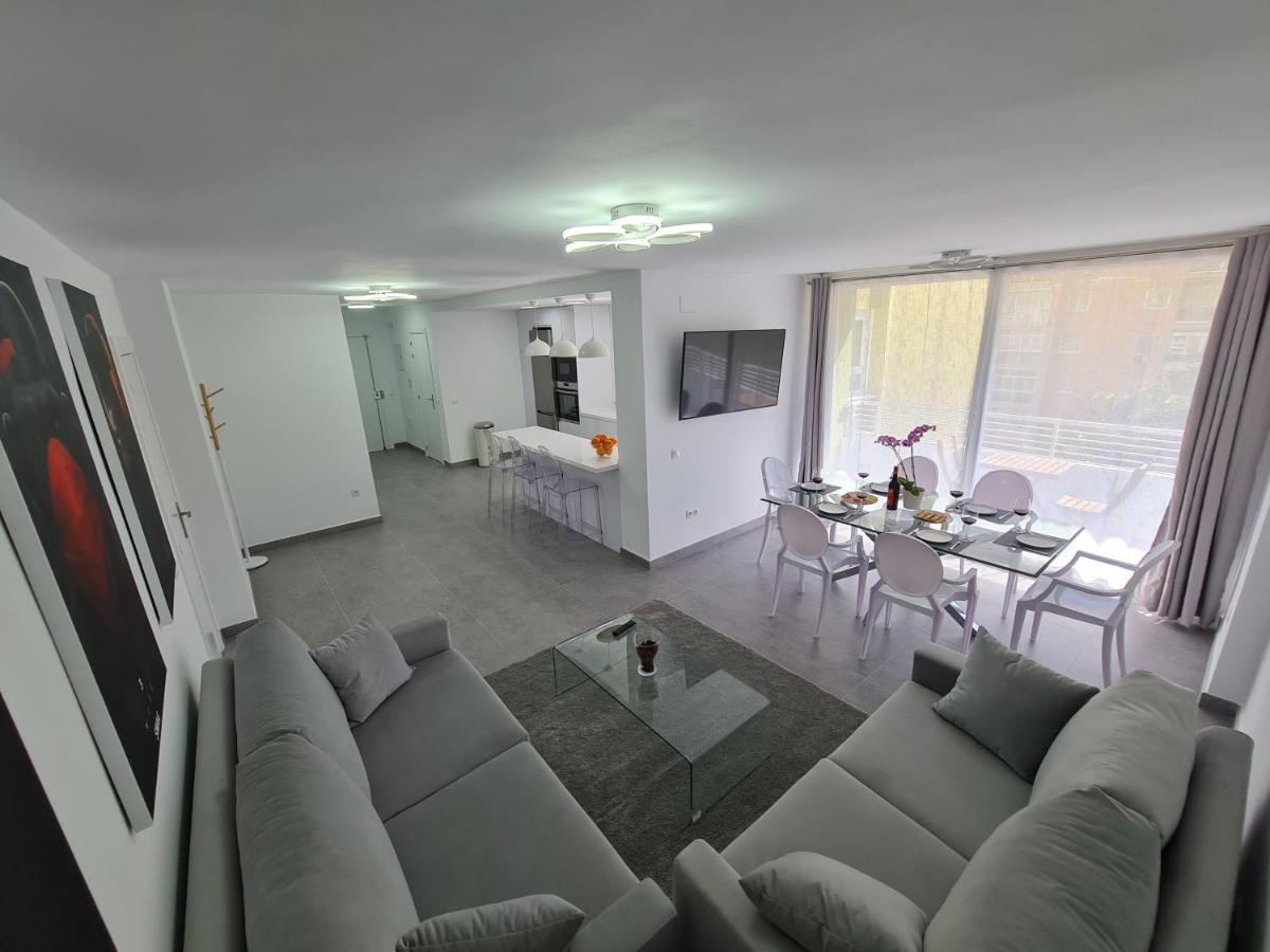 Modern 3 Bedroom Luxury Apartment In Torremolinos Exterior photo
