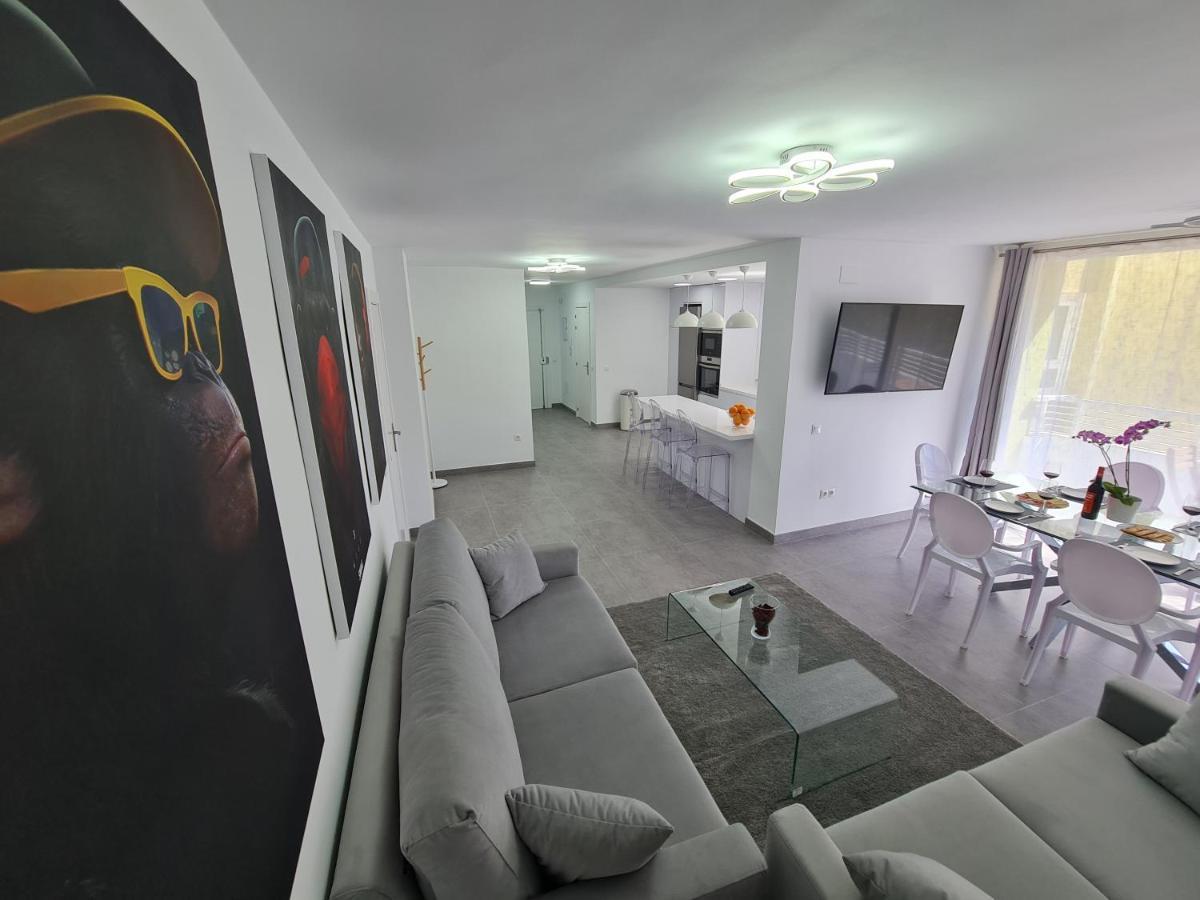 Modern 3 Bedroom Luxury Apartment In Torremolinos Exterior photo